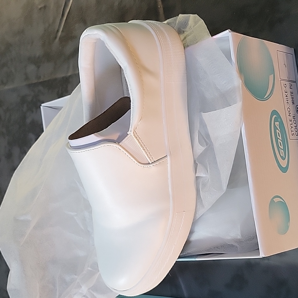 White vegan leather slip on sneakers - Picture 3 of 6